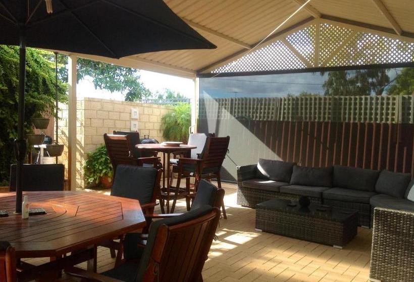 膳宿费 Safety Bay Guest House