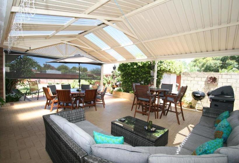 膳宿费 Safety Bay Guest House