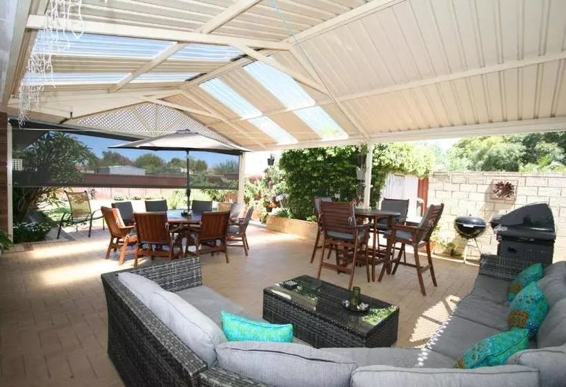 ペンション Safety Bay Guest House