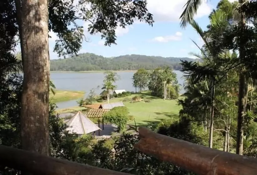 Lomakeskus Secrets On The Lake