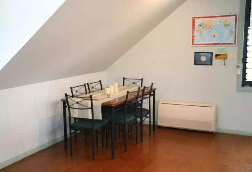 Salamander Bay Bed And Breakfast