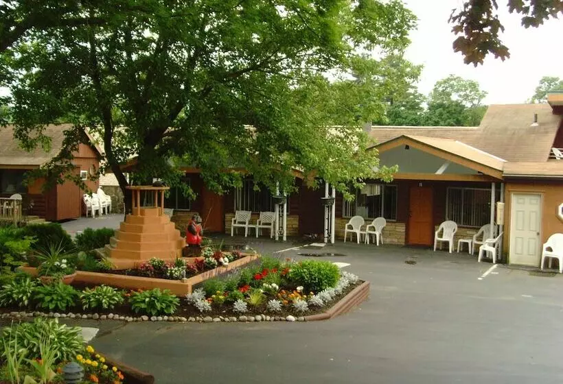 Retkeilymaja Lake Crest Inn