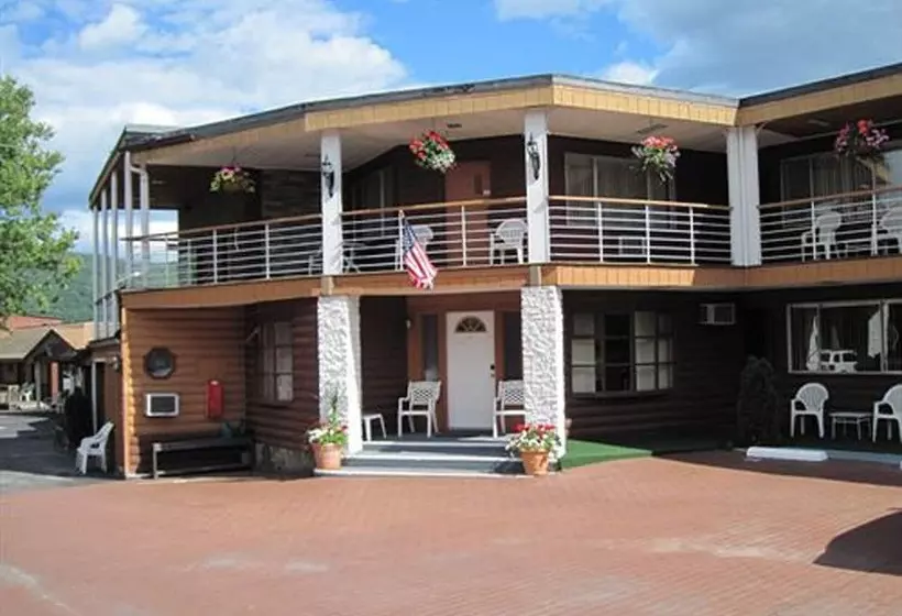 Retkeilymaja Lake Crest Inn