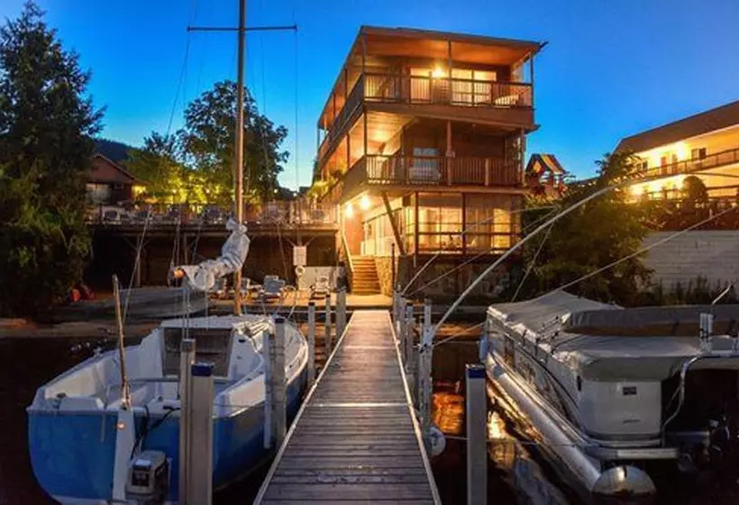 Retkeilymaja Lake Crest Inn