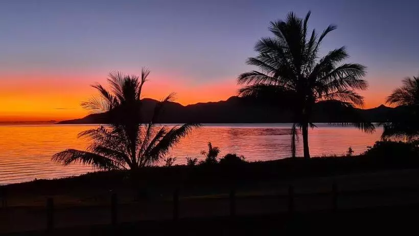 Cardwell Beachfront Motel