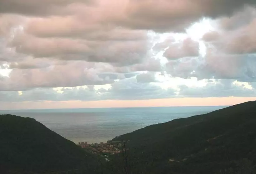 Hotelli 5 Terre Nel Sole