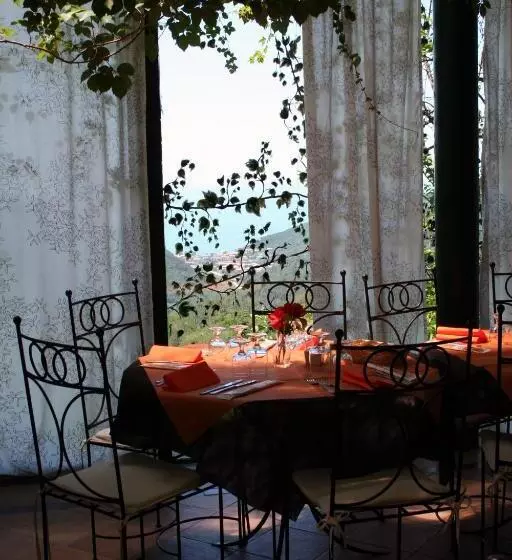 Hotelli 5 Terre Nel Sole