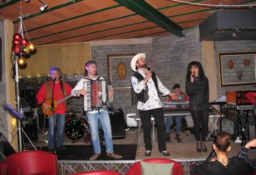 Hotelli 5 Terre Nel Sole