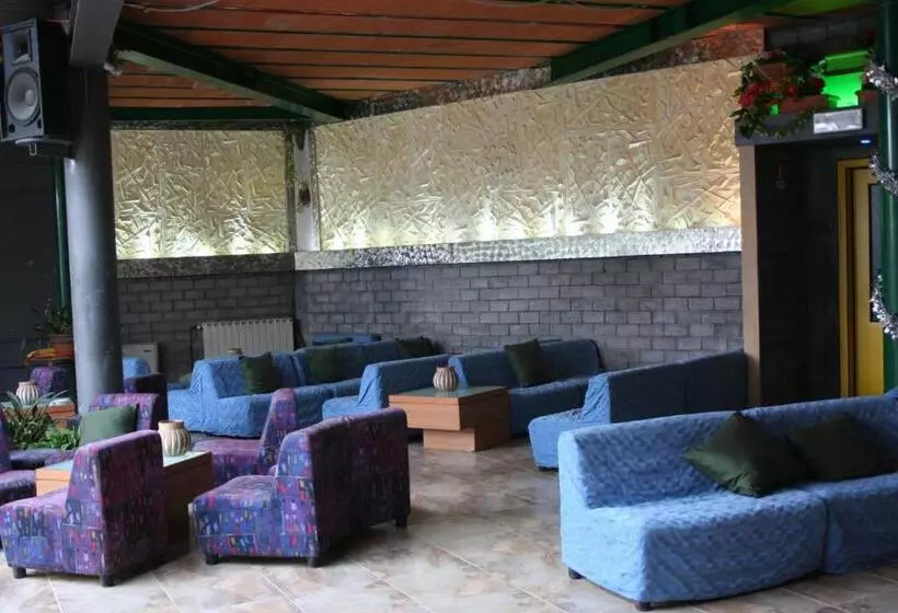 Hotelli 5 Terre Nel Sole