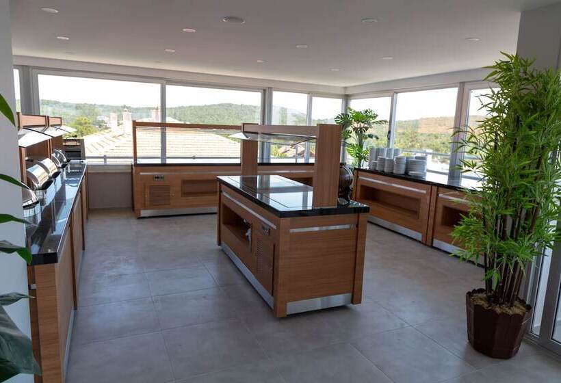 Отель A. Emreli Suite