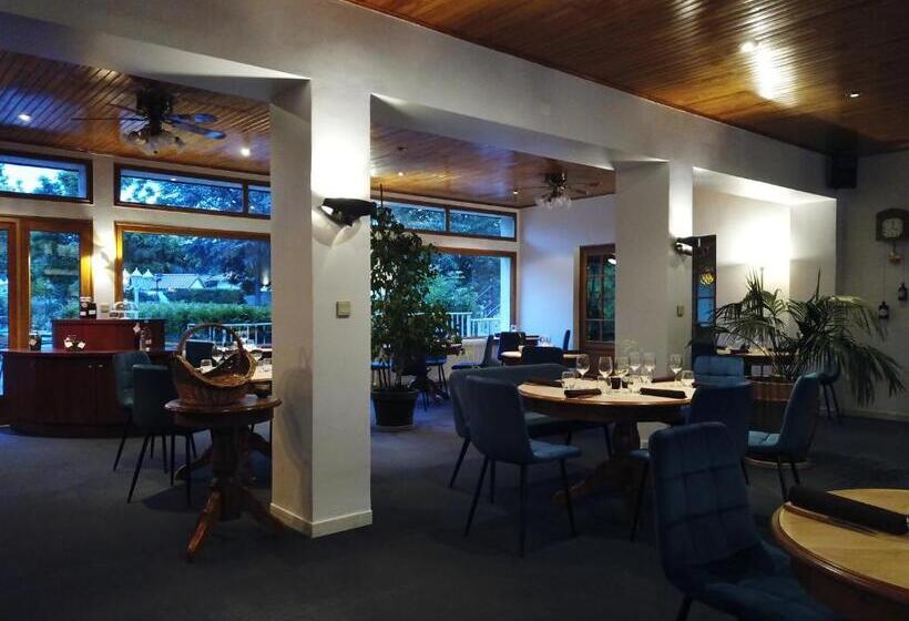 호텔 Restaurant Les Glycines