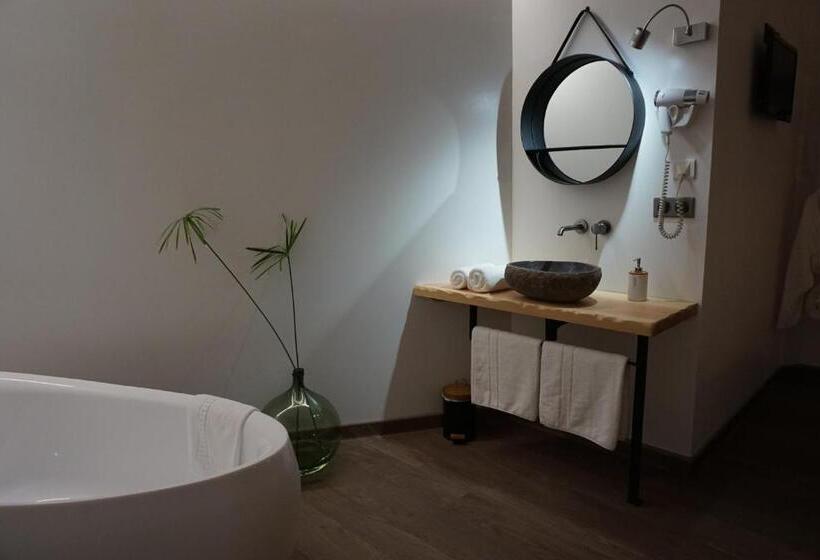 호텔 Restaurant Les Glycines