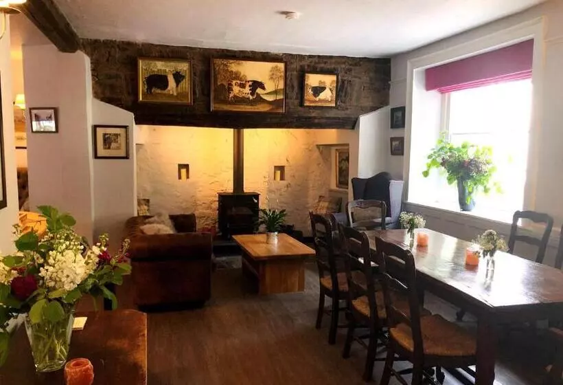 هتل The Red Lion