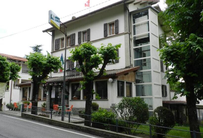 ホテル Villa Svizzera