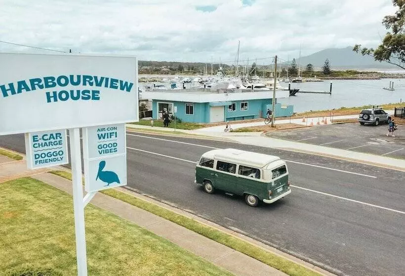 Motelli Harbourview House