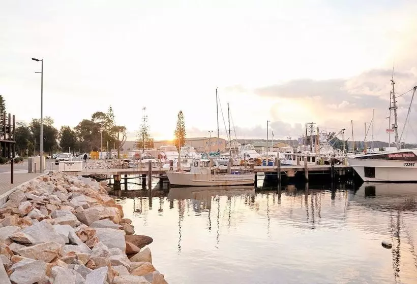 Motelli Harbourview House