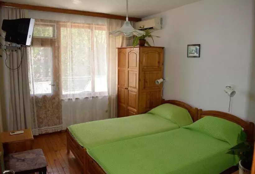 پانسیون Guest House Villa Katty
