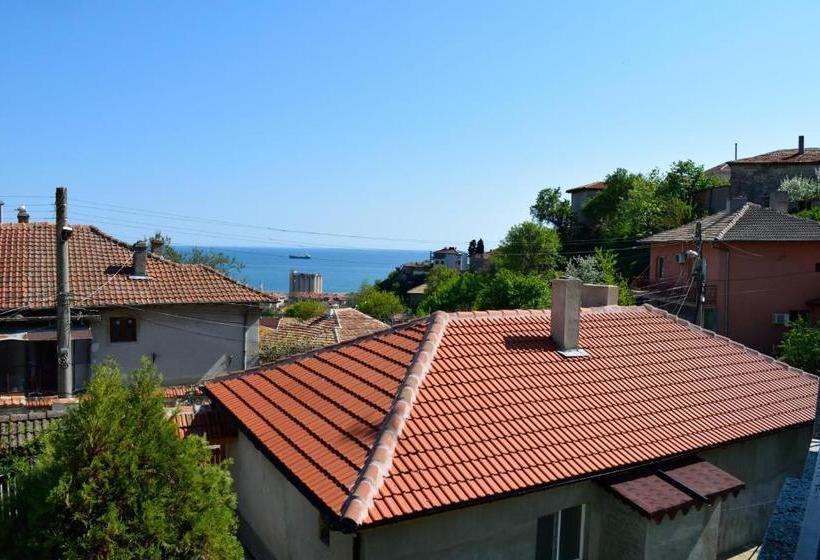 פנסיון Guest House Villa Katty