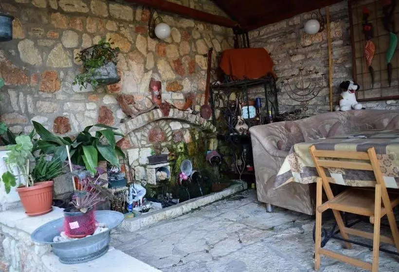 پانسیون Guest House Villa Katty