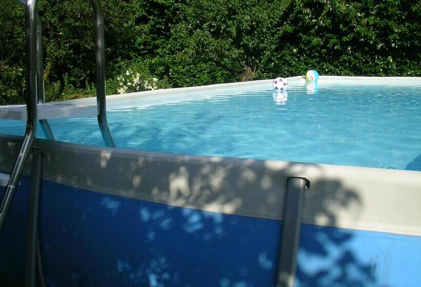 פנסיון La Patirana Guesthouse