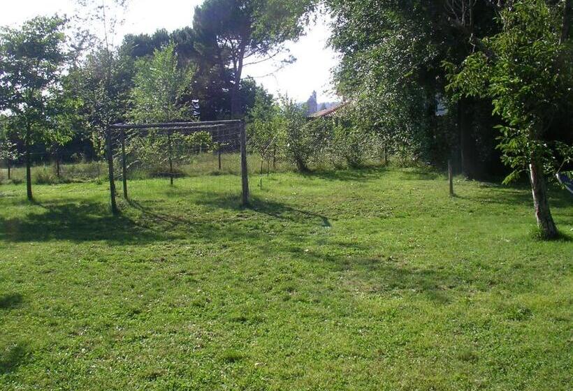 פנסיון La Patirana Guesthouse