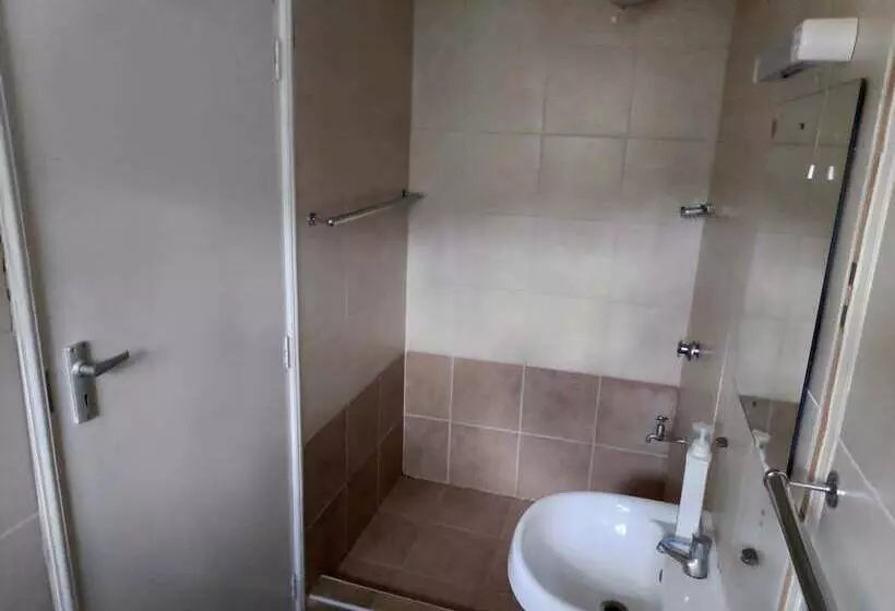 هتل Casa Tulia Nakuru