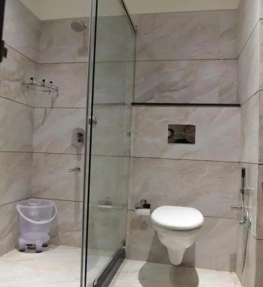 هتل Crystal Grand