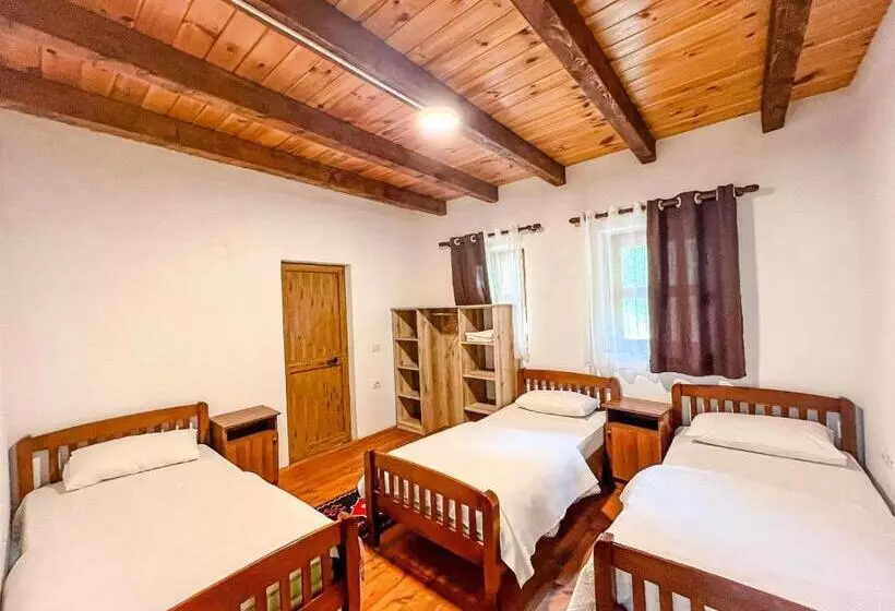 Hotel Logu I Harushave