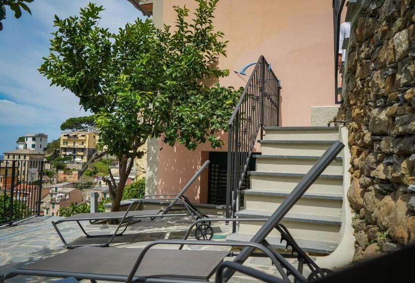 بنسيون Cinque Terre Coast To Coast