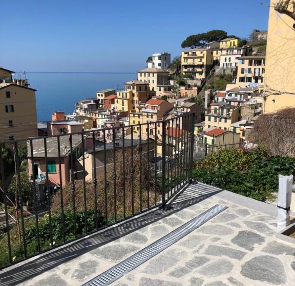 بنسيون Cinque Terre Coast To Coast