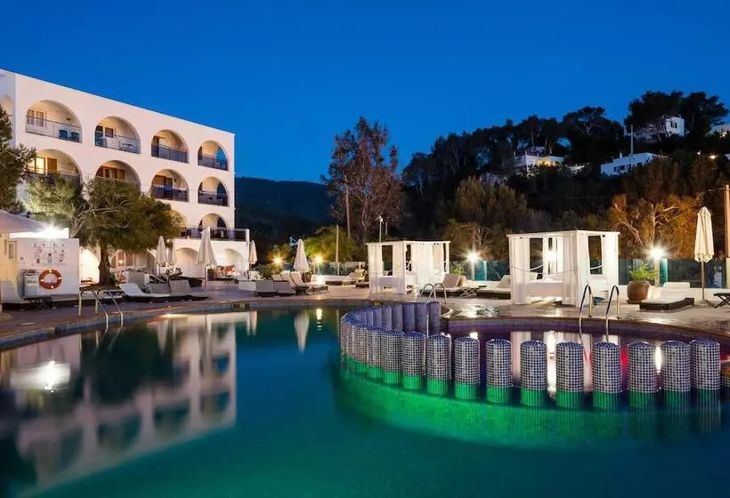 Aparthotel Puerto Cala Vadella