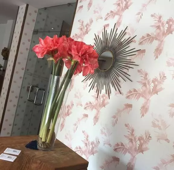 هتل Alda Hospedería De Los Reyes