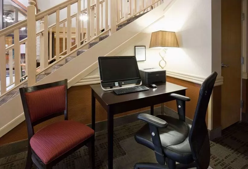 فندق Americinn By Wyndham Osceola