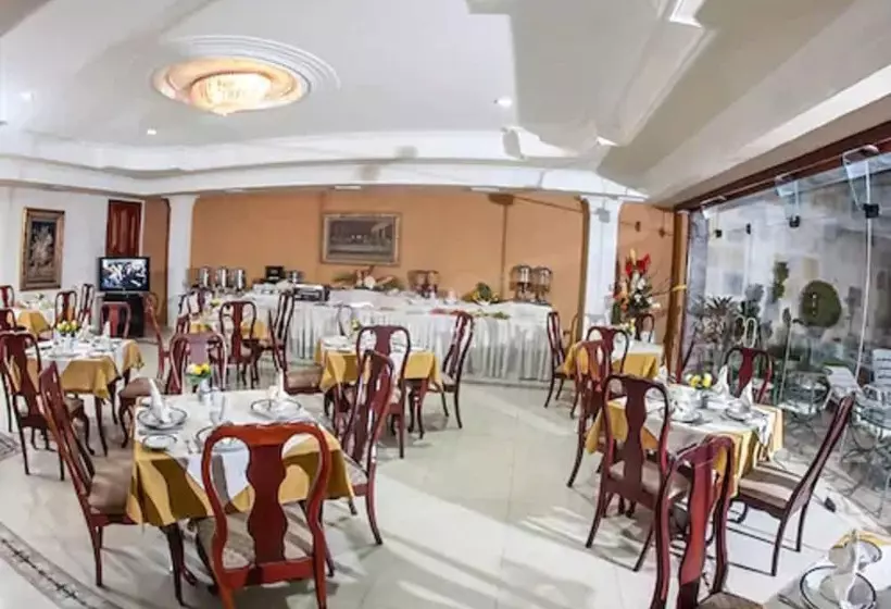 Отель Canciller