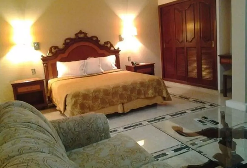 Отель Canciller