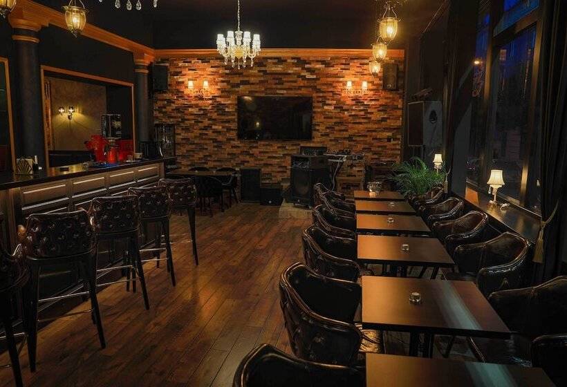 فندق Capital With Private Wellness