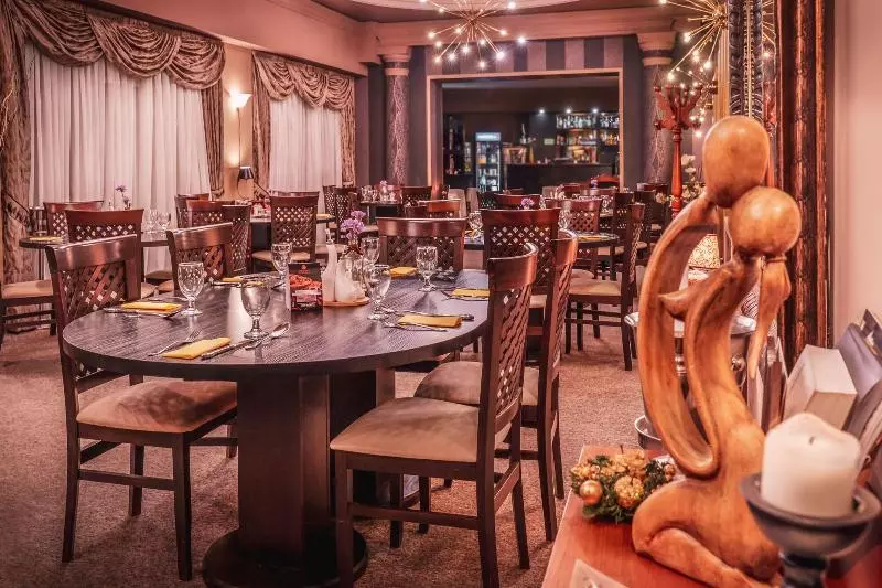 בית מלון כפרי Capital With Private Wellness