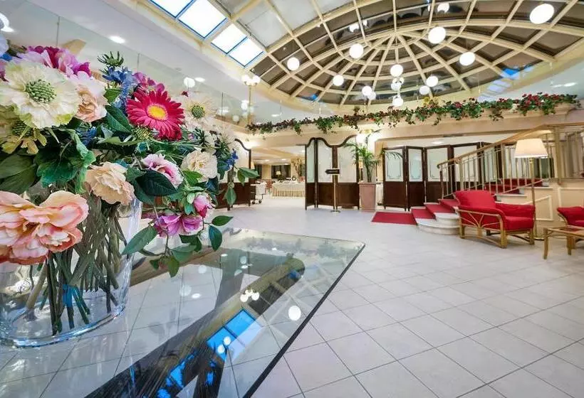 Отель Dioscuri Bay Palace