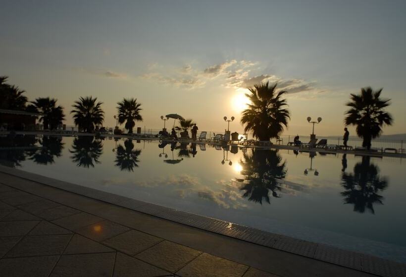 בית מלון כפרי Dioscuri Bay Palace