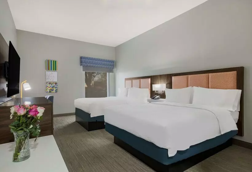 酒店 Hampton Inn Linden