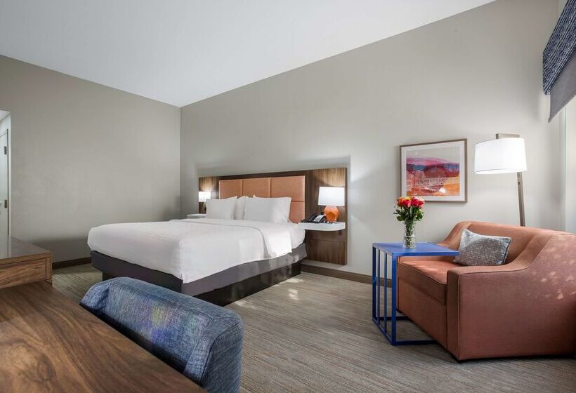 هتل Hampton Inn Linden