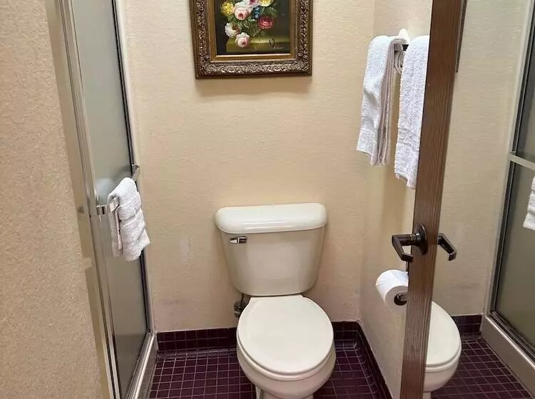 Отель Haven Inn & Suites