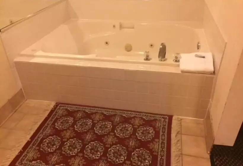 Отель Haven Inn & Suites