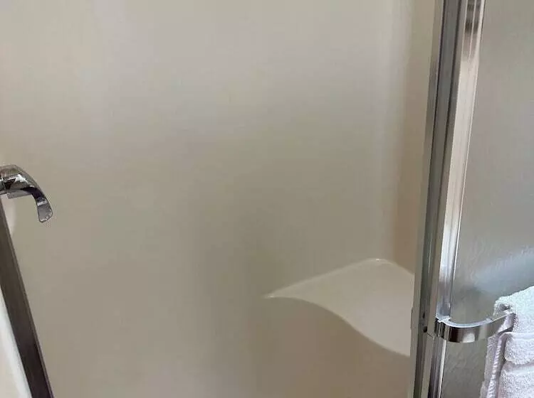 Отель Haven Inn & Suites