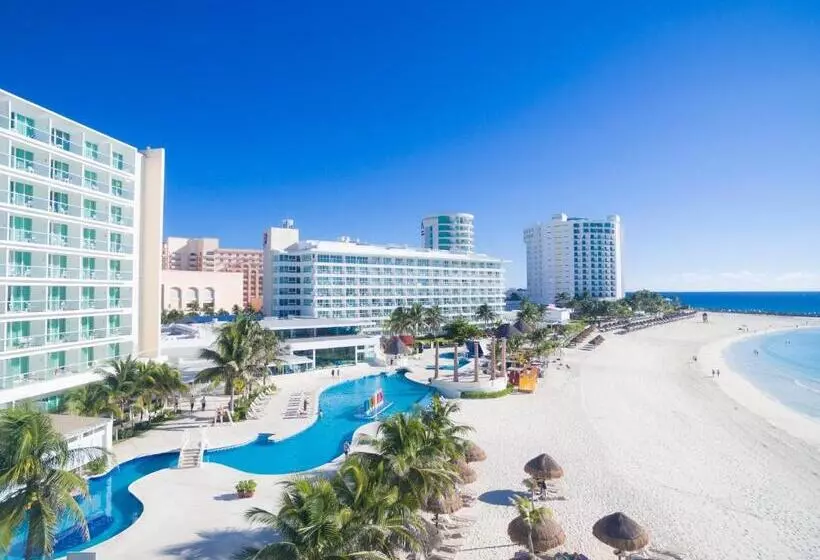 בית מלון כפרי Krystal Cancun