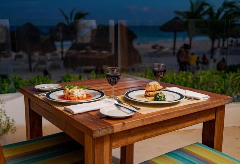 هتل Krystal Cancun