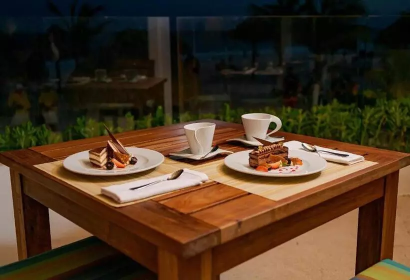 בית מלון כפרי Krystal Cancun