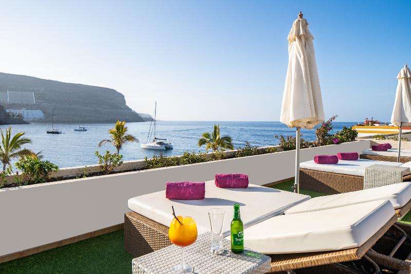 ホテル LIVVO Puerto de Mogan