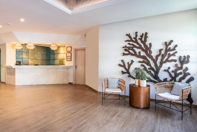 ホテル LIVVO Puerto de Mogan