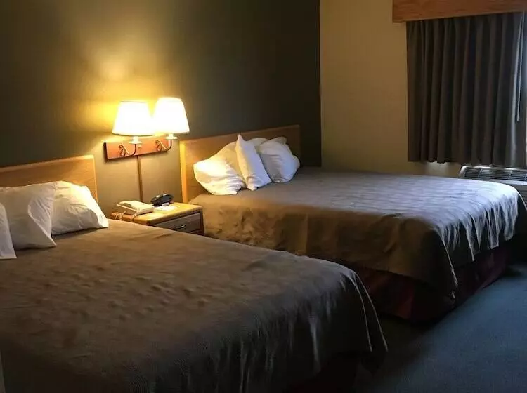 Hotelli Moose Lake Lodge & Suites